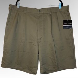 Crossings NWT pleated shorts Sz 40
